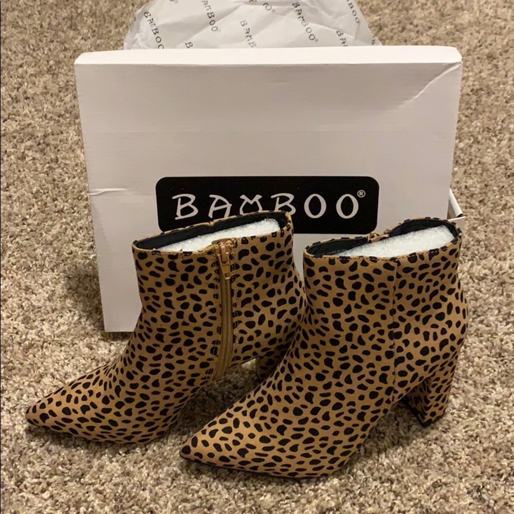NEW IN BOX Bamboo Cheetah Print Booties Sz 8